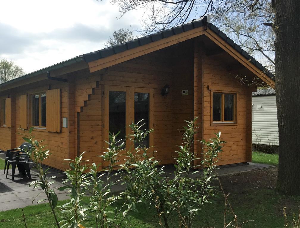 Camping Het Wieskamp Henxel エクステリア 写真